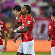 多多28官网- 南特锋线效率低迷，连续三场颗粒无收  