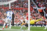  曼联防线屡现漏洞，水晶宫反击得手送红魔三连平