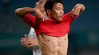 多多28官方网站- 狼队韩国前锋黄喜灿受伤，恐缺席亚洲杯征程  