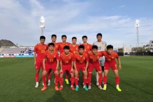  科西嘉岛球队历史性闯入法国杯八强，当地举行盛大游行庆祝