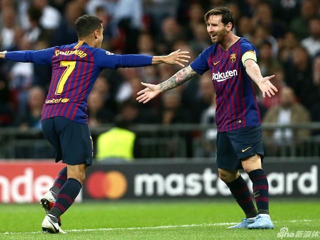  阿森纳年轻门将神勇扑点，客场力克热刺稳居前三  